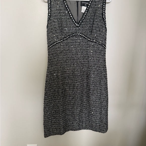 💋CHANEL Black and White Tweed Midi Dress 072 - Picture 2 of 8